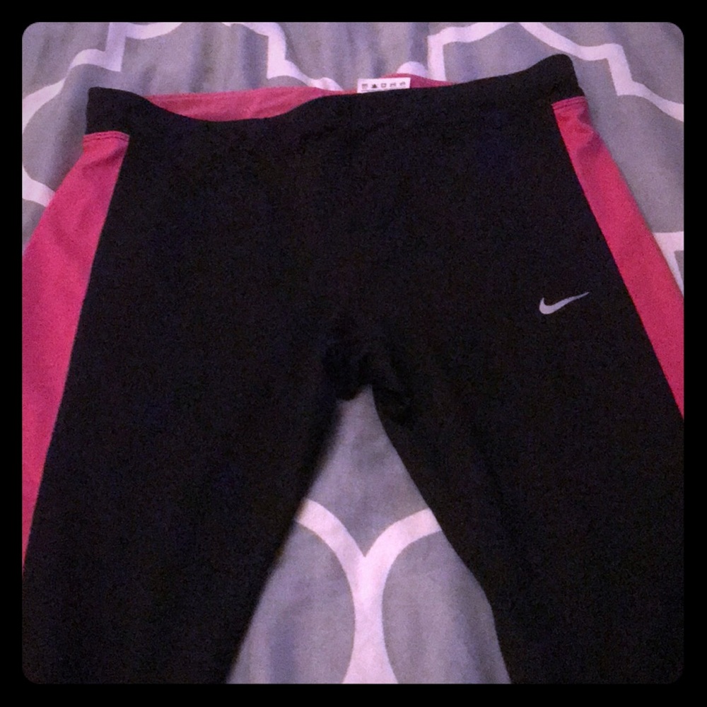Nike cropped workout pants